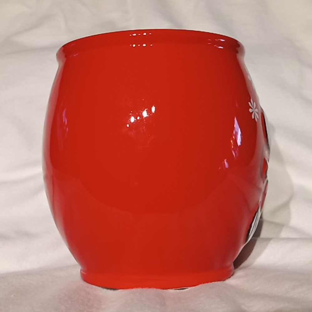 Snoopy Christmas Mug. Embossed. 2014. Red Hot. Excellent Condition. Collectible. - Picture 5 of 11